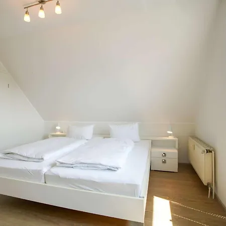 Apartmenthaus Roberta Leuchtturm